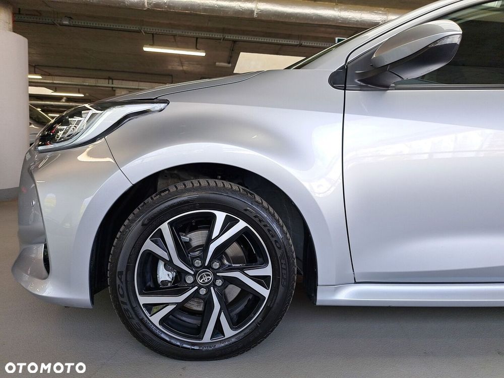 Toyota Yaris Hybrid 1.5 Style - 36