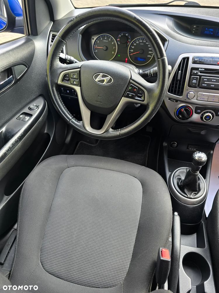 Hyundai i20 - 20
