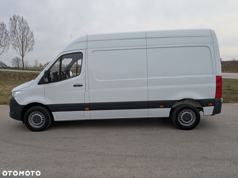 Mercedes-Benz Sprinter - 8