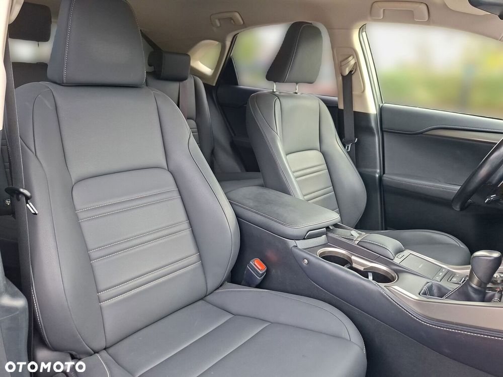 Lexus NX 300 F Impression AWD - 18