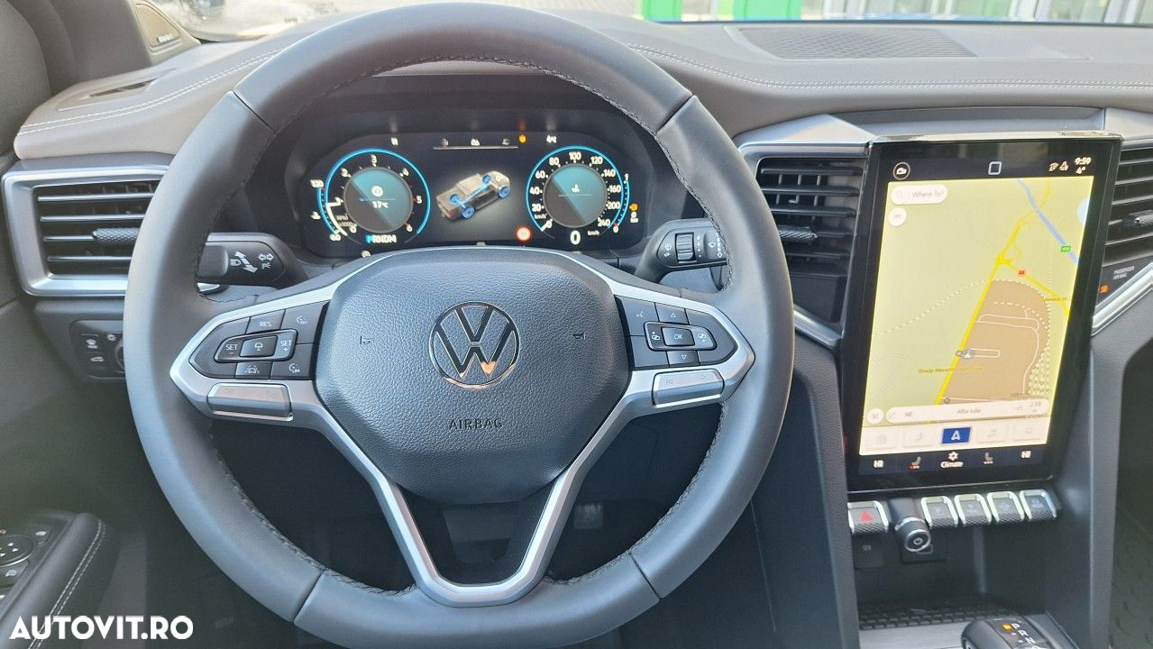 Volkswagen Amarok - 12
