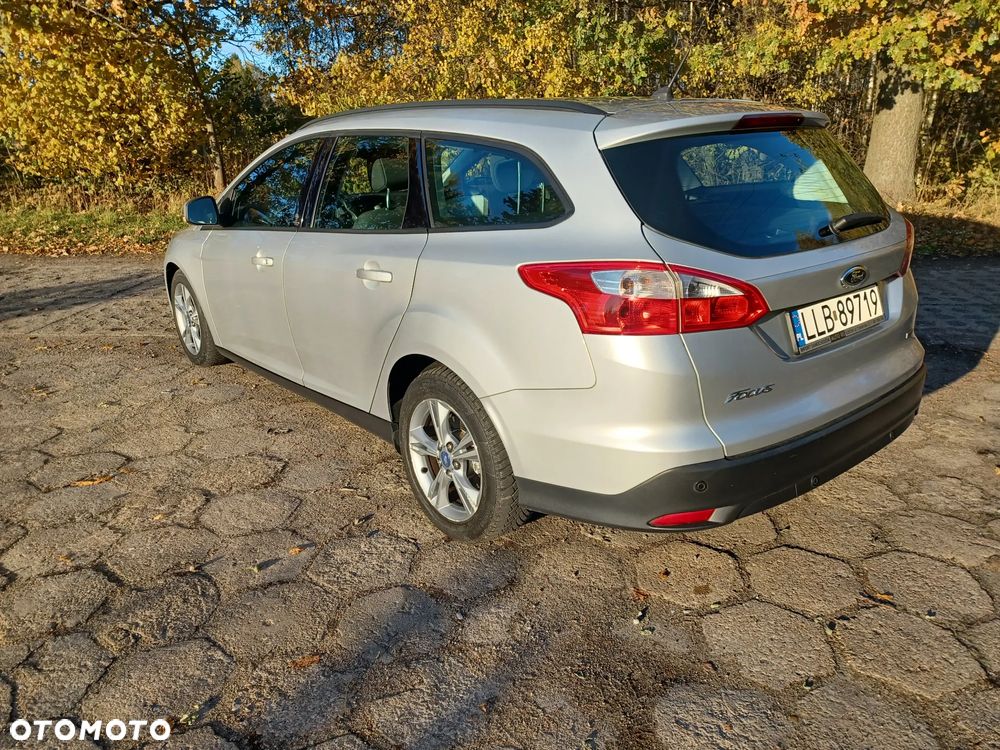 Ford Focus 1.6 TDCi DPF Champions Edition - 9