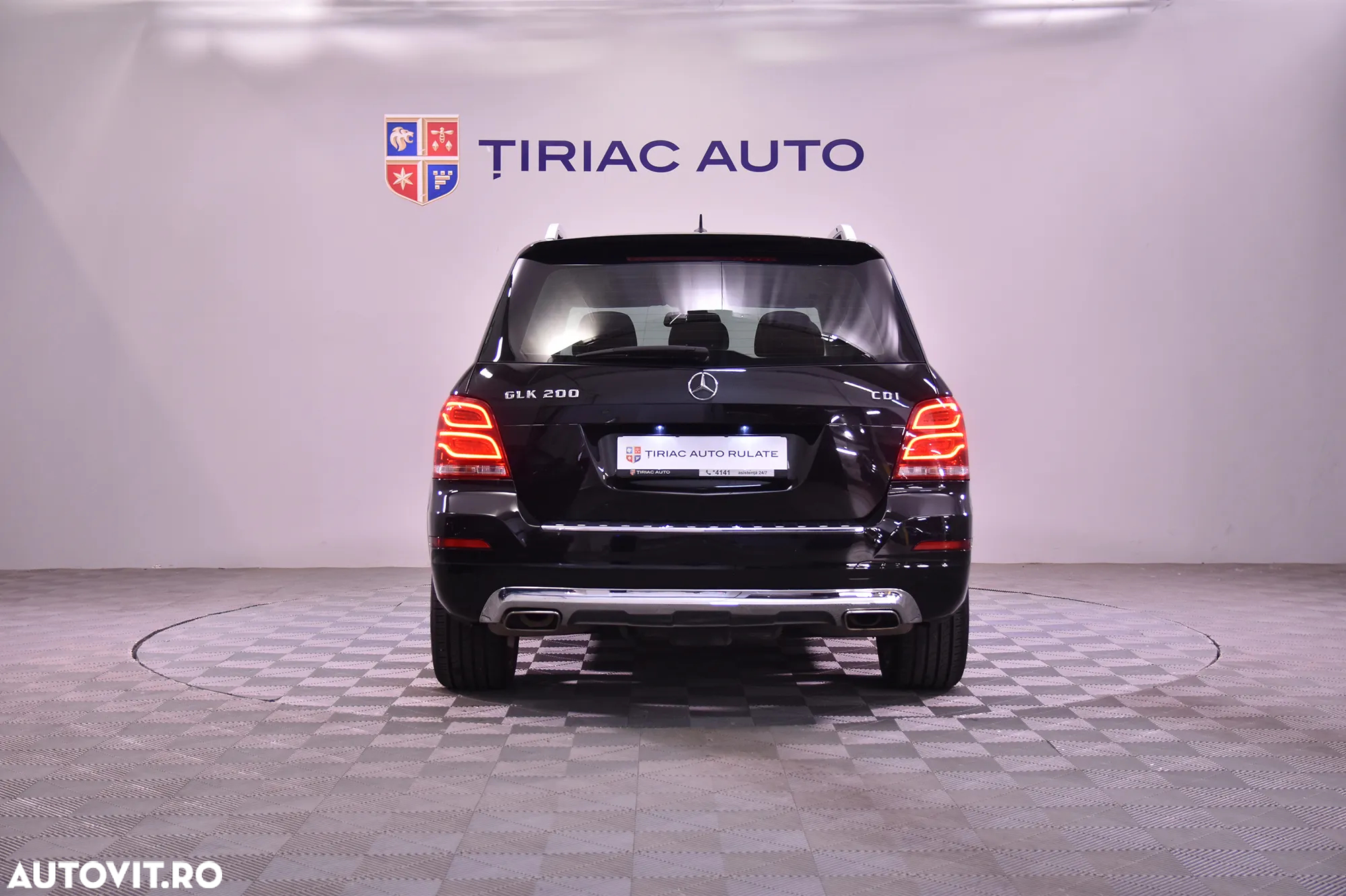 Mercedes-Benz GLK - 4