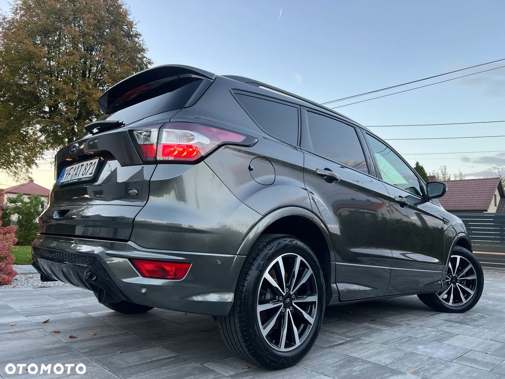 Ford Kuga 2.0 TDCi 2x4 ST-Line - 11