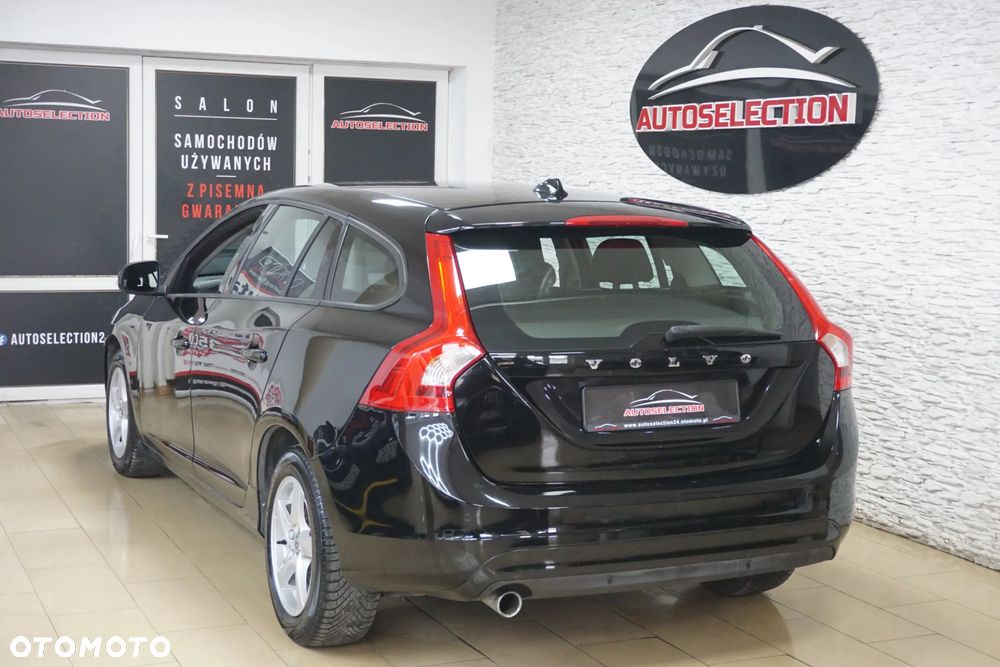 Volvo V60 D2 Kinetic - 4