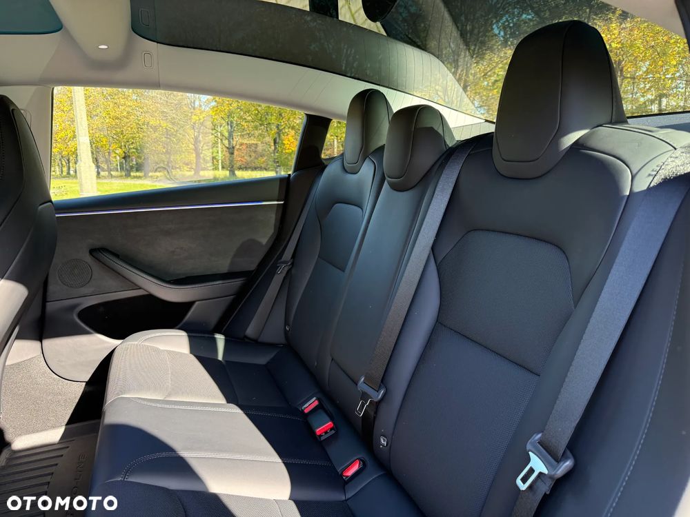 Tesla Model 3 Performance AWD - 21