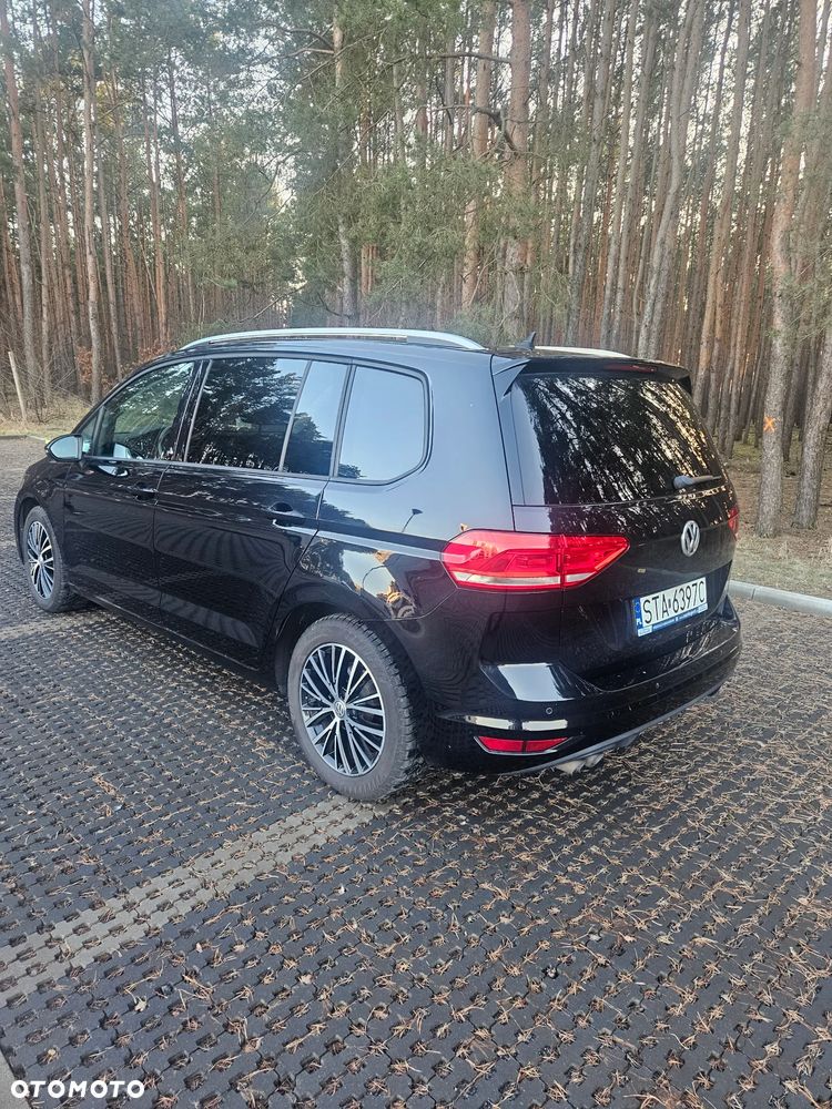 Volkswagen Touran 2.0 TDI BMT Comfortline - 14