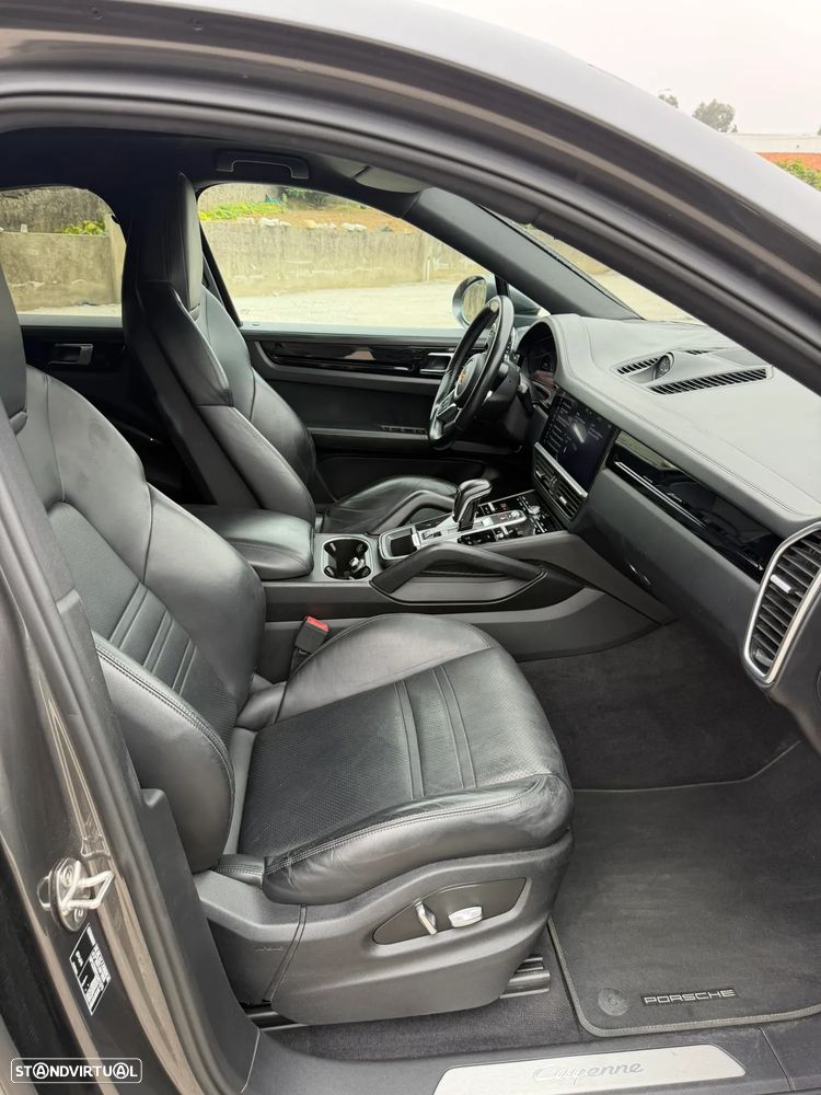 Porsche Cayenne Coupé E-Hybrid Tiptronic S Platinum Edition - 13