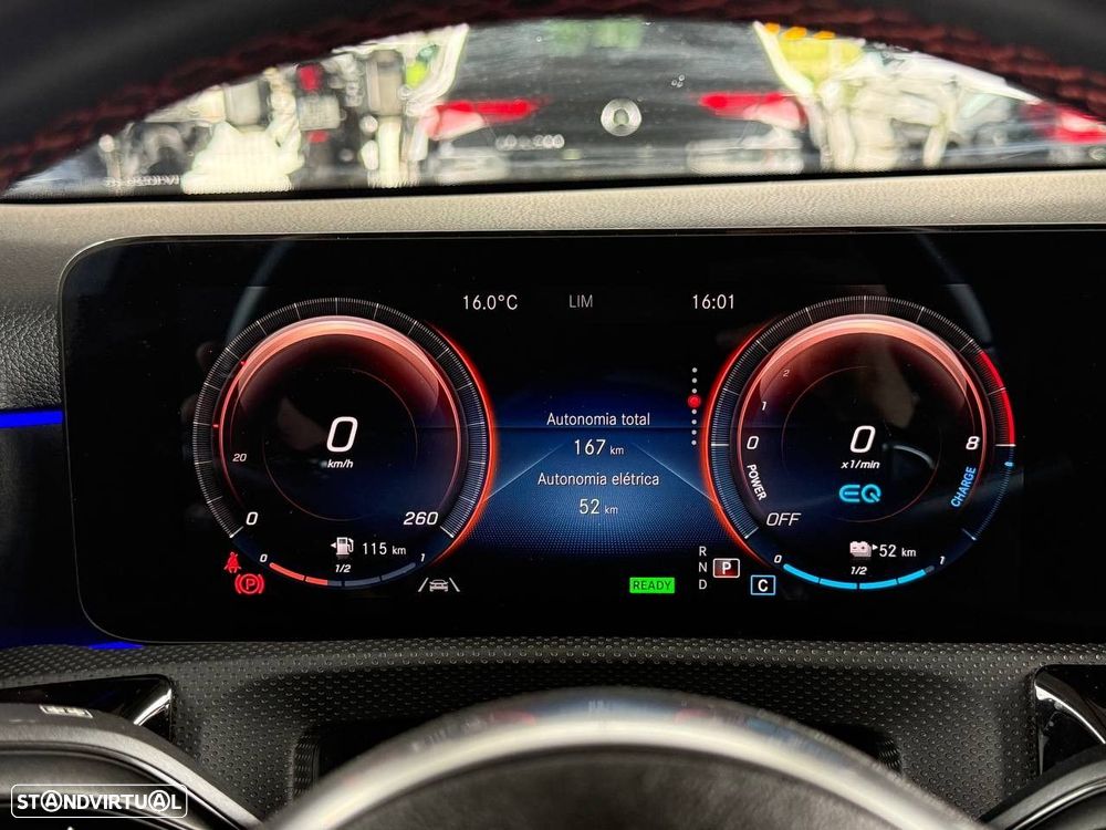 Mercedes-Benz A 250 e 8G-DCT AMG Line - 61