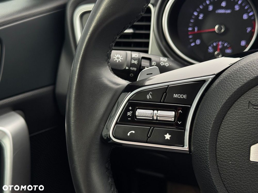 Kia Ceed 1.5 T-GDI M DCT - 24