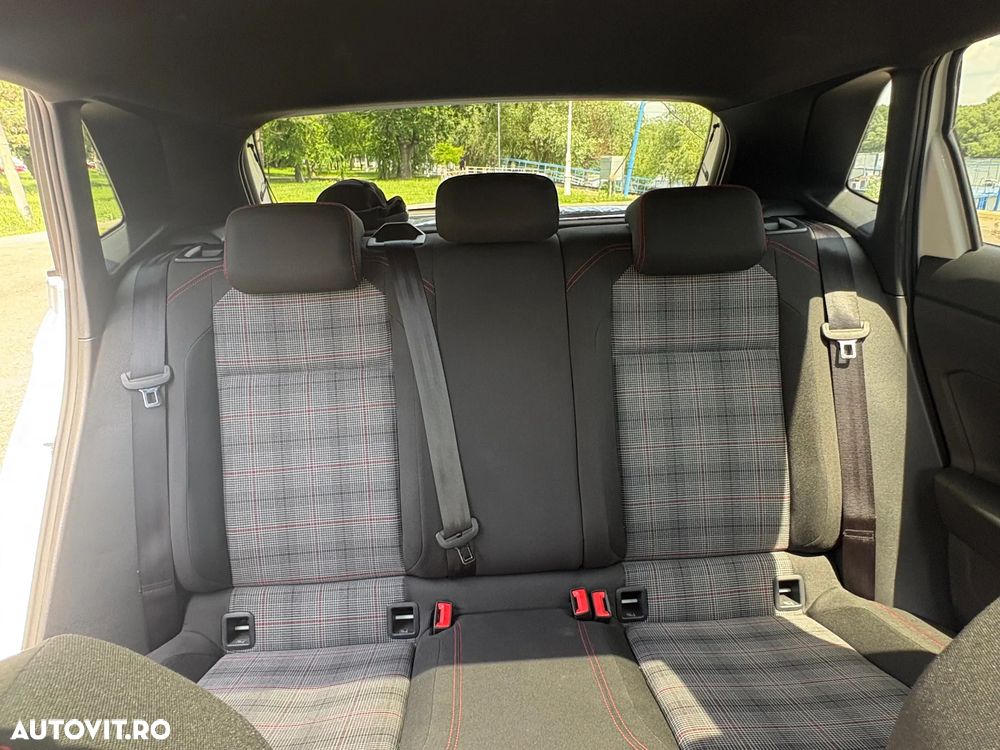 Volkswagen Polo 2.0 TSI DSG GTI - 6