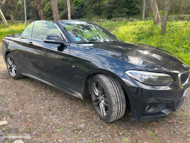 BMW 225 d Cabrio Pack M Auto - 35