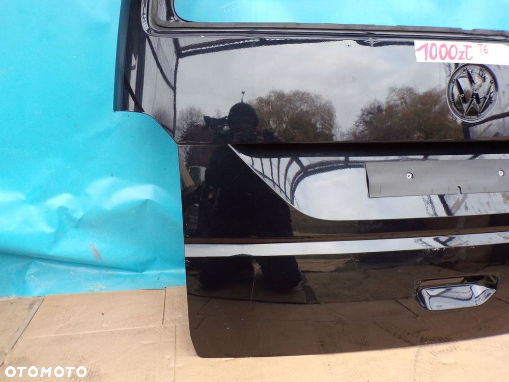VW T6 CARAVELLE MULTIVAN 16- KLAPA TYLNA - 4
