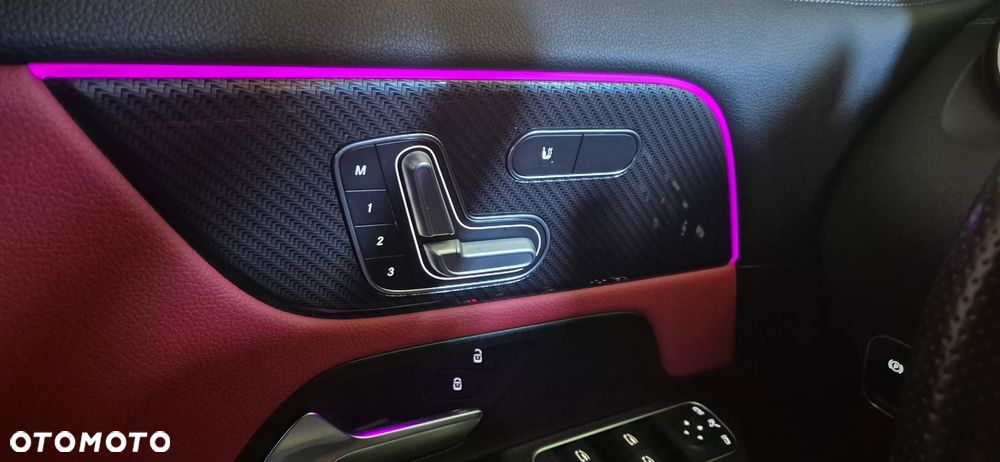 Mercedes-Benz GLA 200 - 15