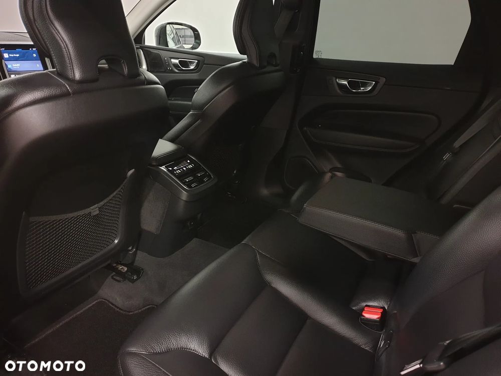 Volvo XC 60 B4 D Geartronic Inscription - 27