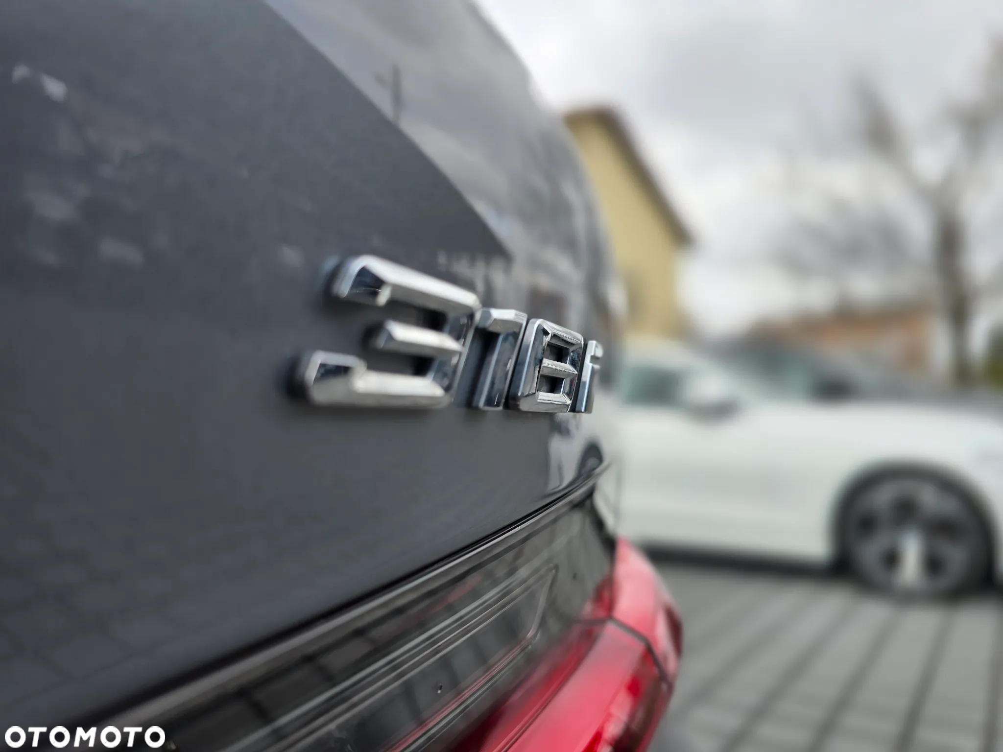 BMW Seria 3 318i - 25