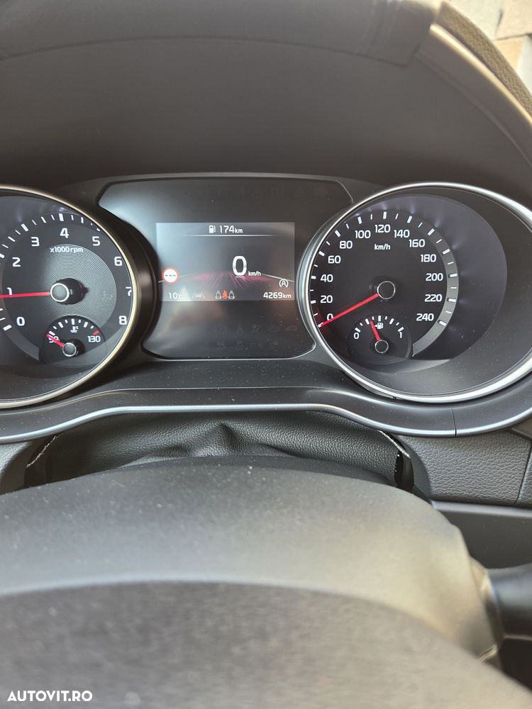 Kia Ceed 1.5 T-GDI 6MT Best - 7