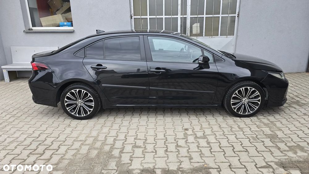Toyota Corolla - 11