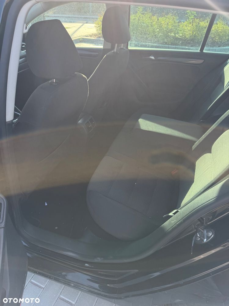Volkswagen Golf 2.0 TDI Highline - 17