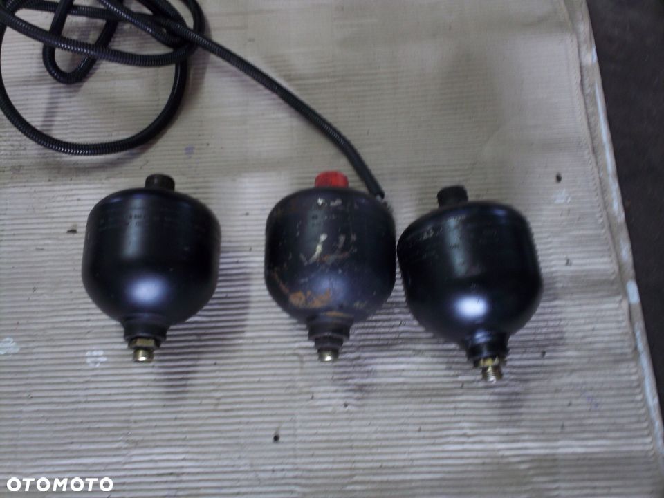 AKUMULATOR HYDRAULICZNY Massey Ferguson MF 7254 01 - 1