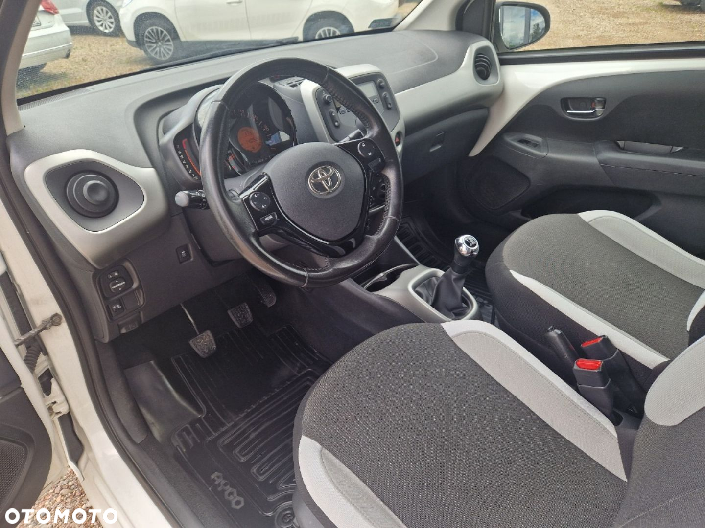 Toyota Aygo 1.0 VVT-i Sprint EU6 - 6