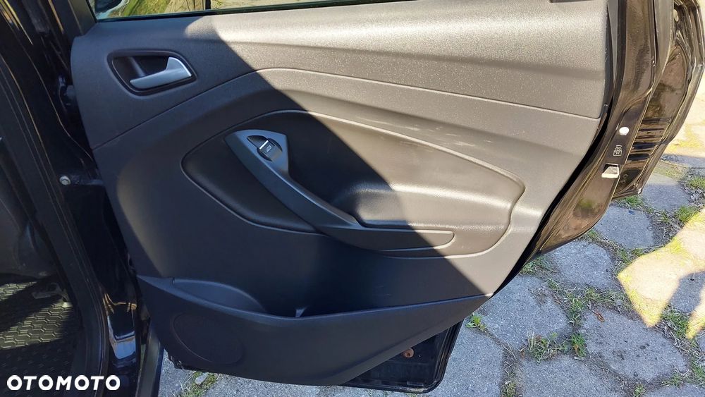 Ford Kuga 2.0 TDCi 2x4 Trend - 12