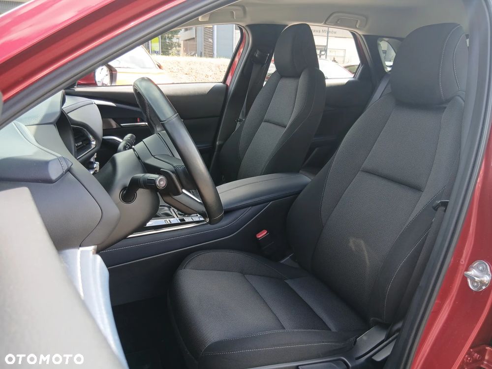 Mazda CX-30 2.0 mHEV Hikari 2WD - 18