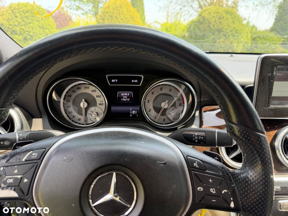 Mercedes-Benz CLA 250 7G-DCT AMG Line - 16