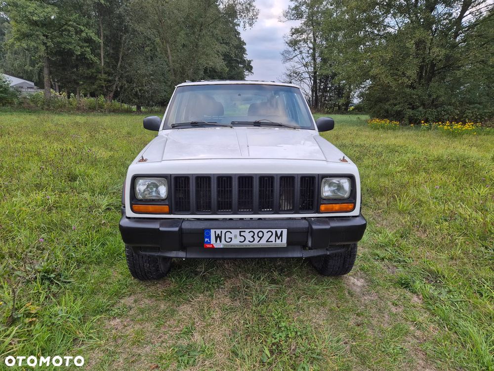 Jeep Cherokee - 3