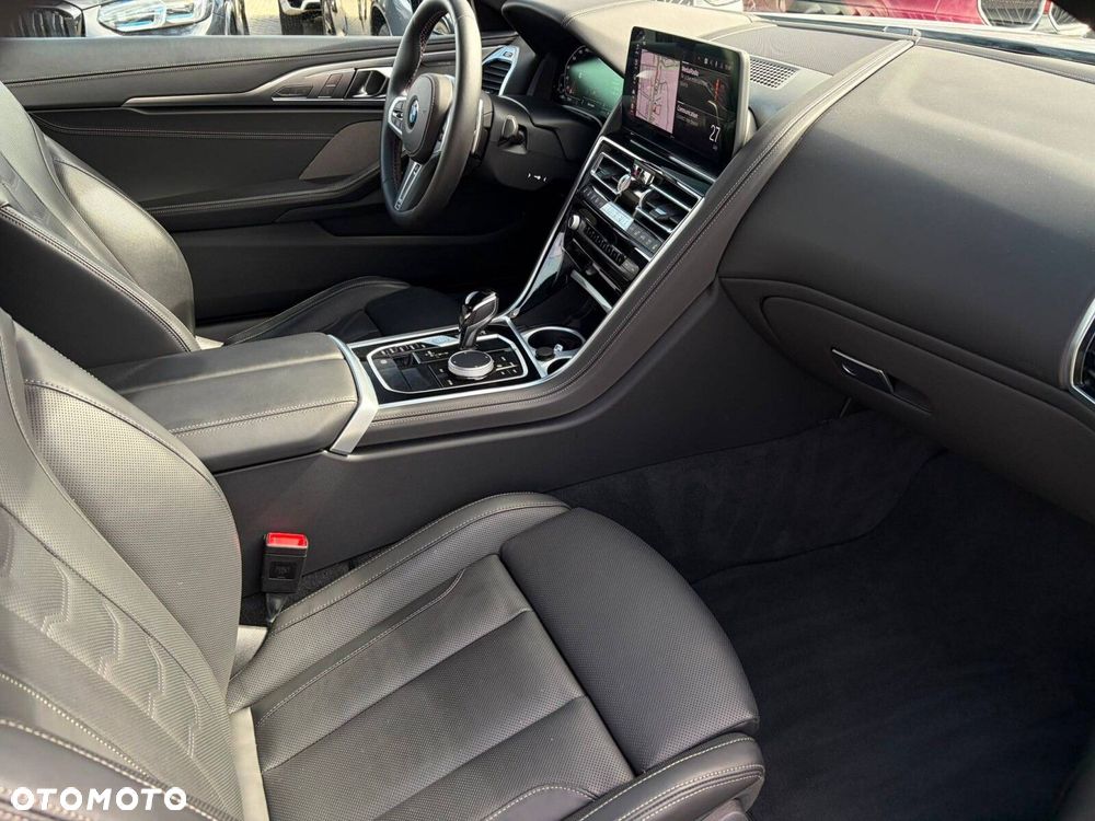 BMW Seria 8 M850i xDrive - 15