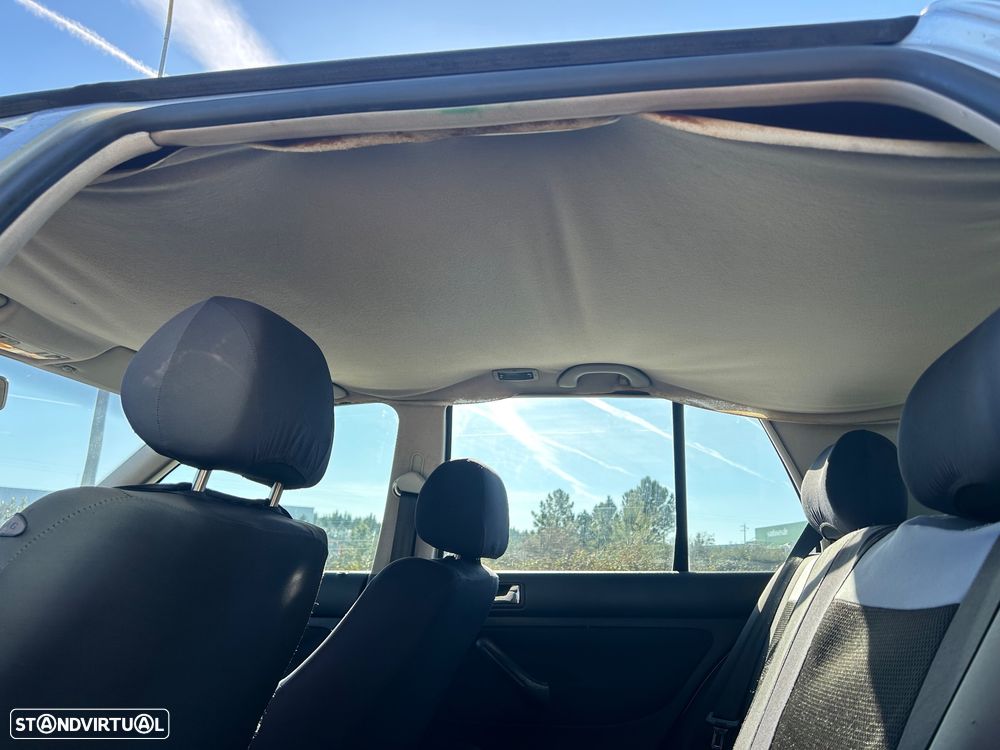 VW Golf 1.4i 25 Anos - 21