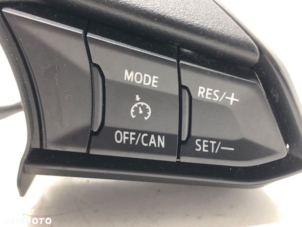 PRZEŁĄCZNIKI KIEROWNICY MULTIFUNKCJA  MAZDA 2 (DL, DJ) 2014 - 2022 1.5 SKYACTIV-G 66 kW [90 KM] - 2