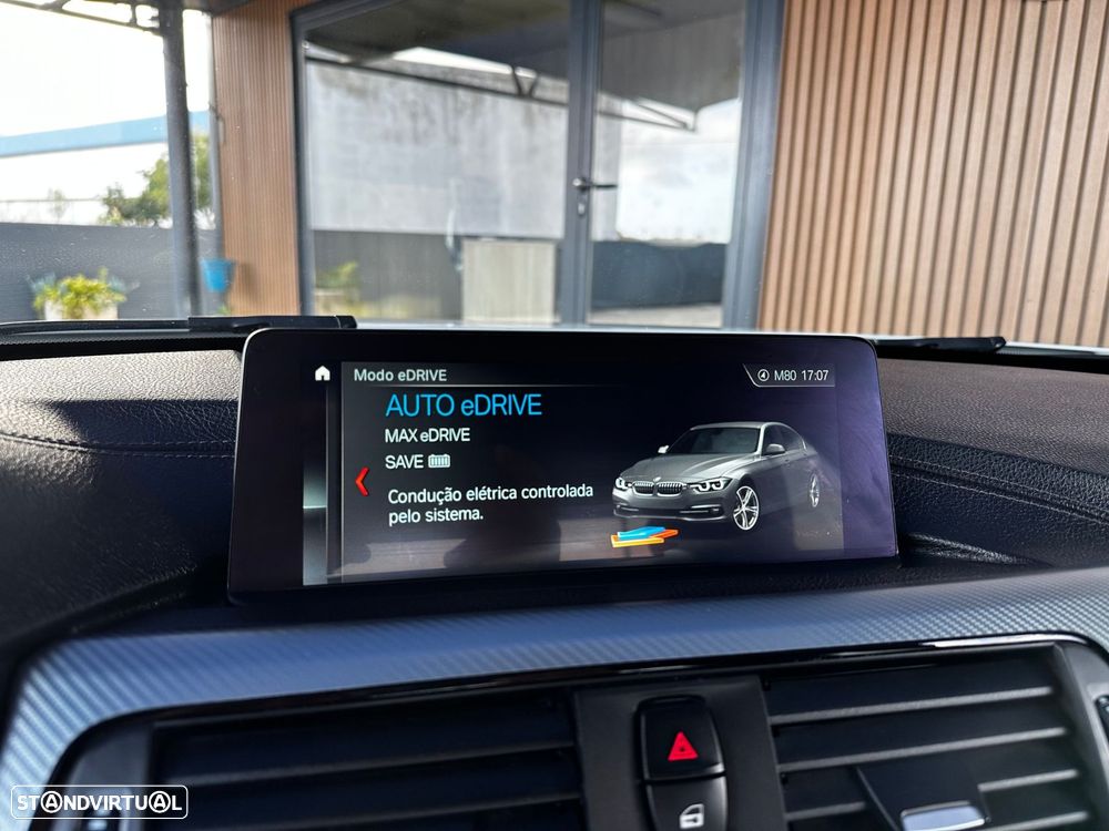 BMW 330 e iPerformance Pack M - 33