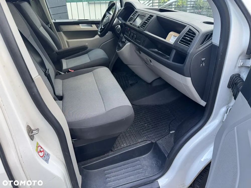 Volkswagen Transporter - 24