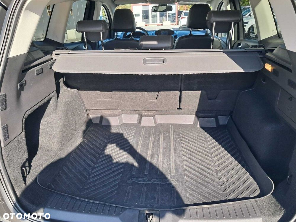 Ford Kuga - 21