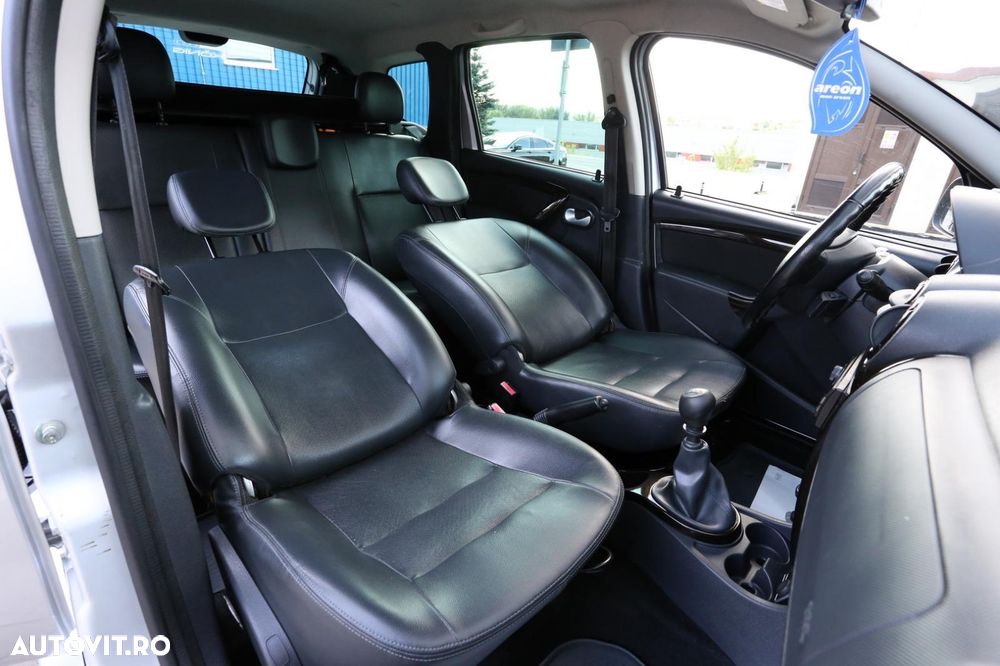 Dacia Duster 1.5 dCi 4x2 Prestige - 18