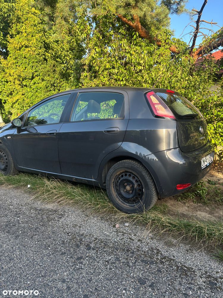Fiat Punto 2013 photo 3