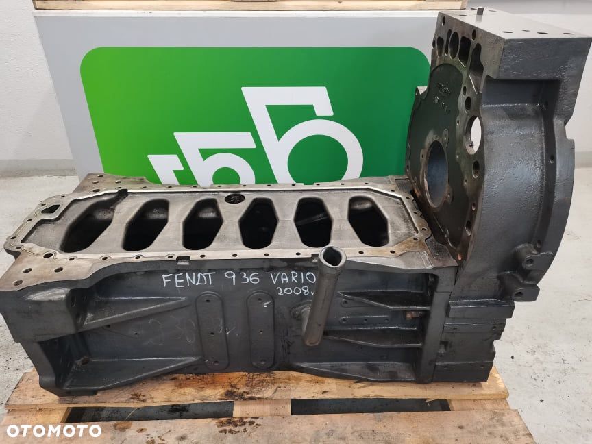 Fendt serii 900 {Misa olejowa silnika} - 1