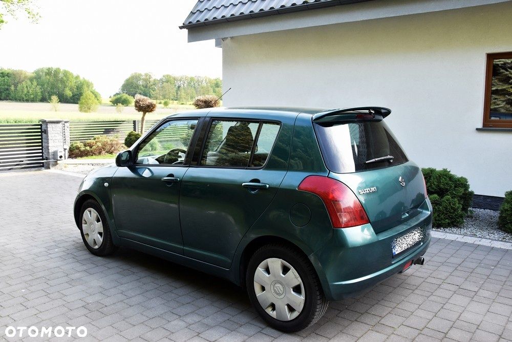Suzuki Swift 1.3 DDiS 16v GL Airco - 4