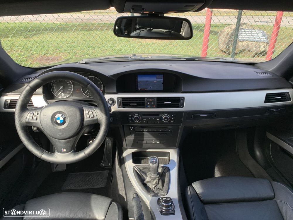 BMW 320 d Coupe Edição M - 9