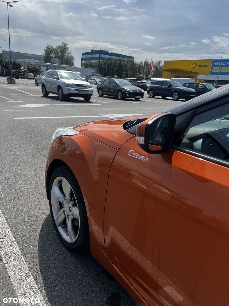 Hyundai Veloster 1.6 GDI Comfort - 17