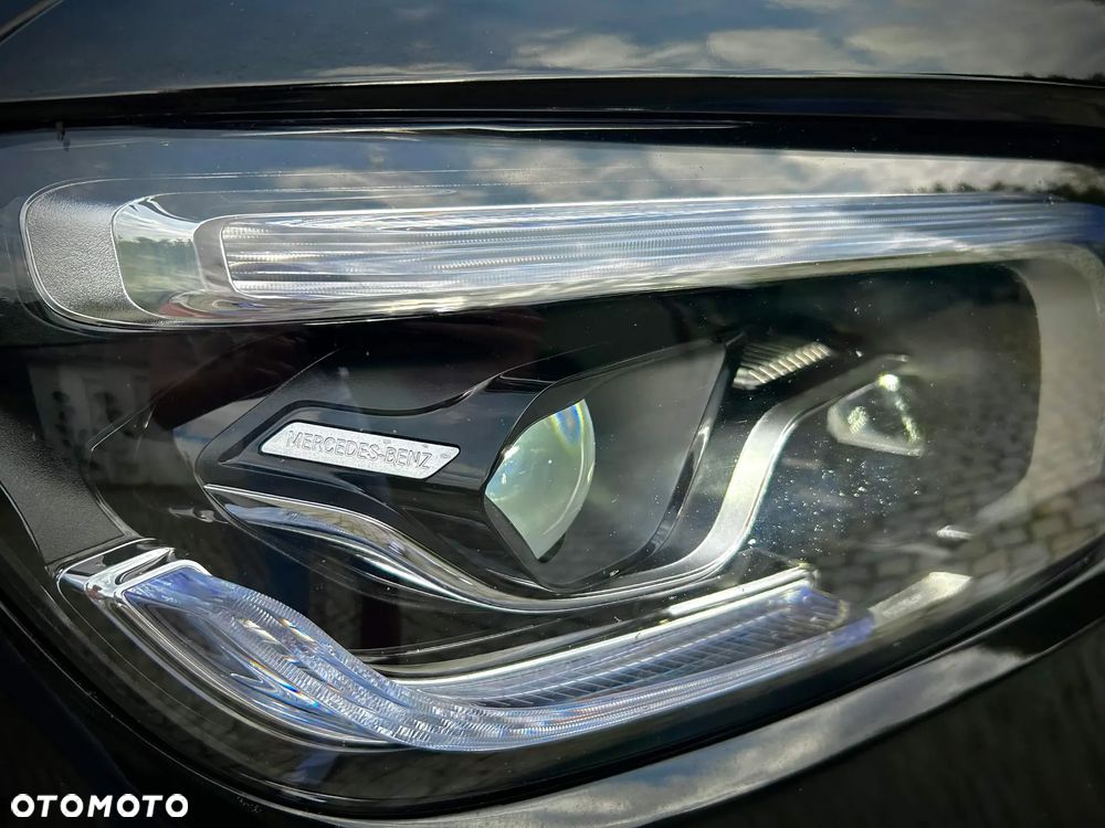 Mercedes-Benz GLB 200 d AMG Line 8G-DCT - 28