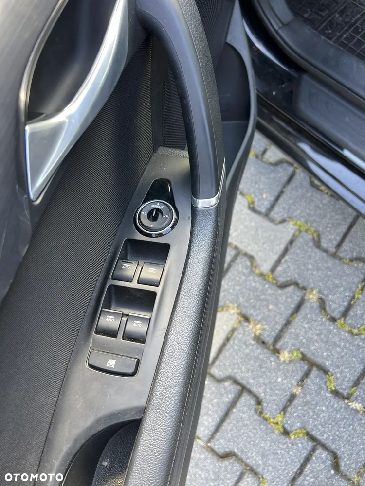 Hyundai i40 i40cw 1.7 CRDi Fifa World Cup Edition - 13