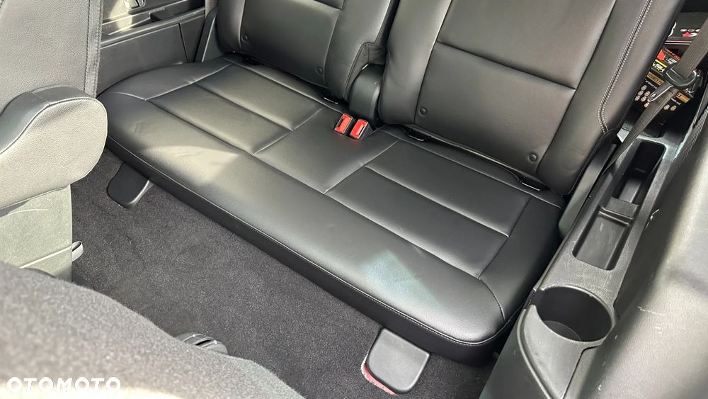 Ford Explorer 3.0 EcoBoost PHEV 4WD ST-Line - 23