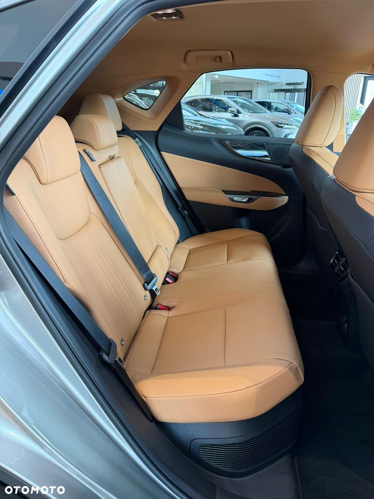 Lexus NX 350h Prestige AWD - 11