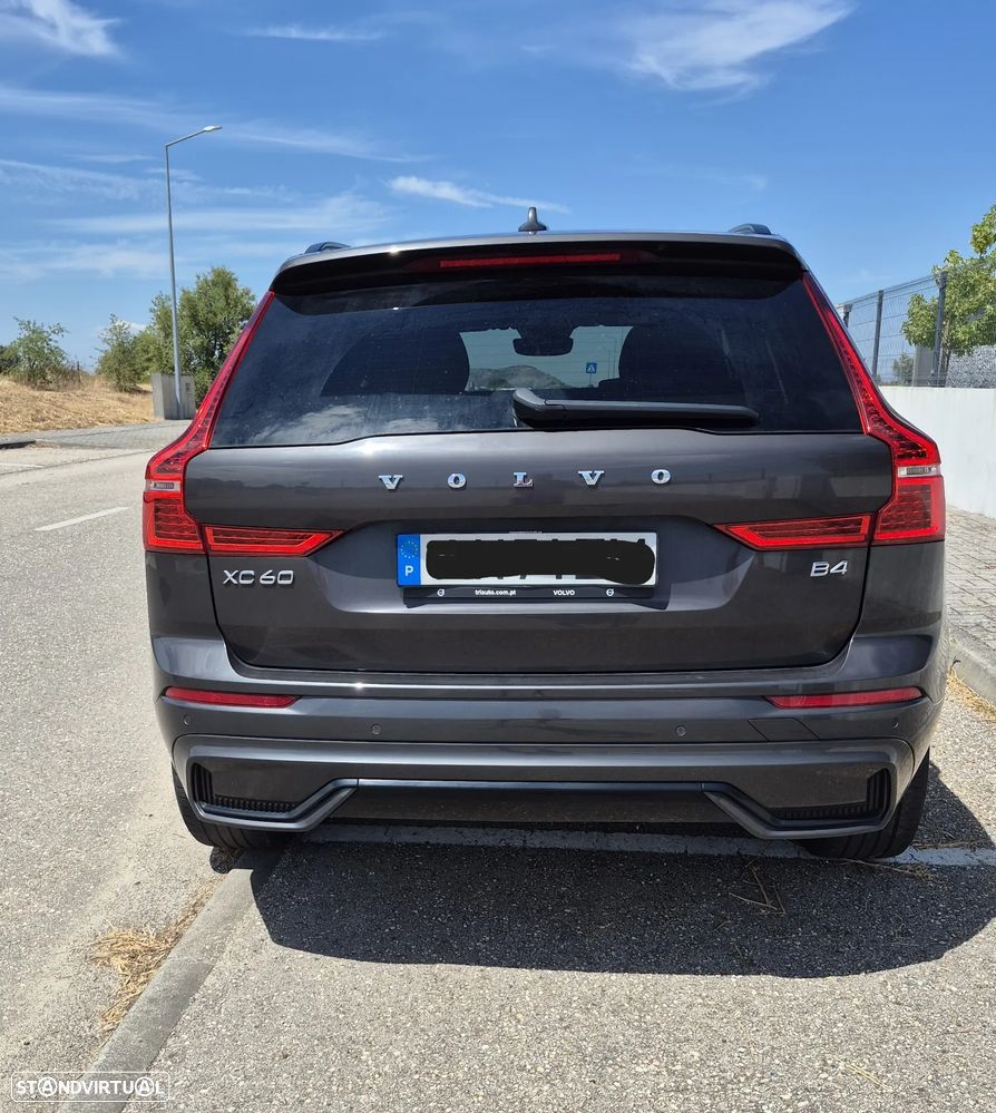 Volvo XC 60 2.0 B4 R-Design - 6