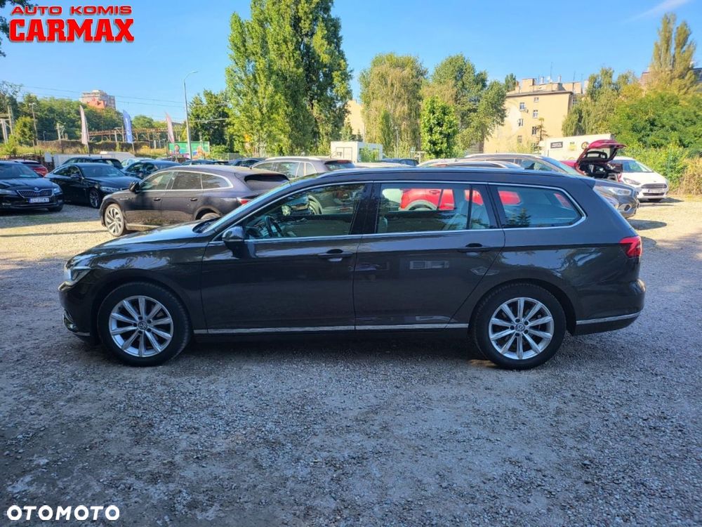 Volkswagen Passat - 4