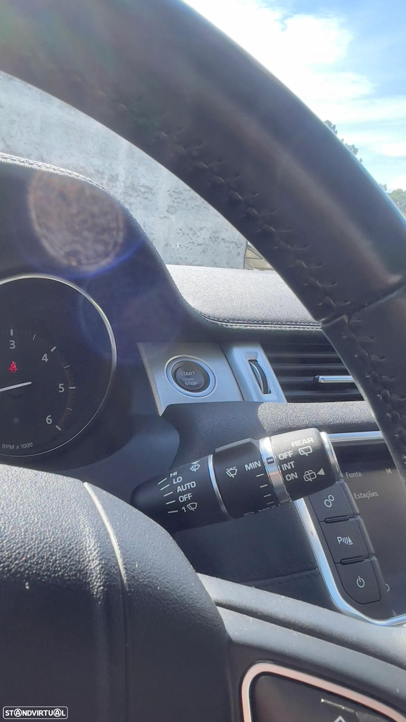 Land Rover Range Rover Evoque 2.0 TD4 Pure - 8