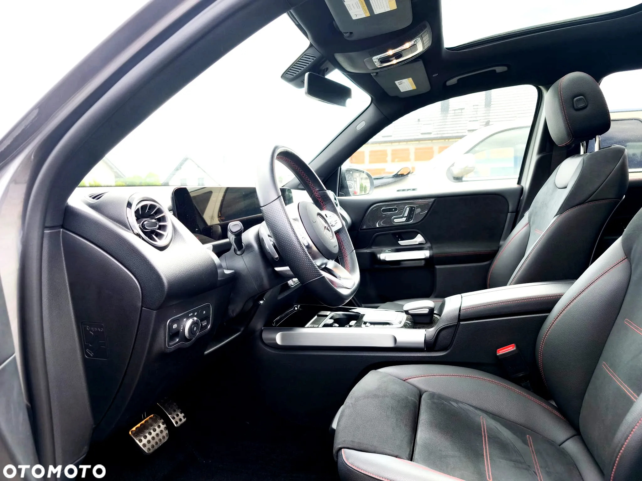 Mercedes-Benz GLB 250 4Matic 8G-DCT AMG Line - 10