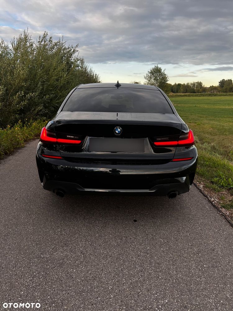 BMW 3 Series 2020 photo 4